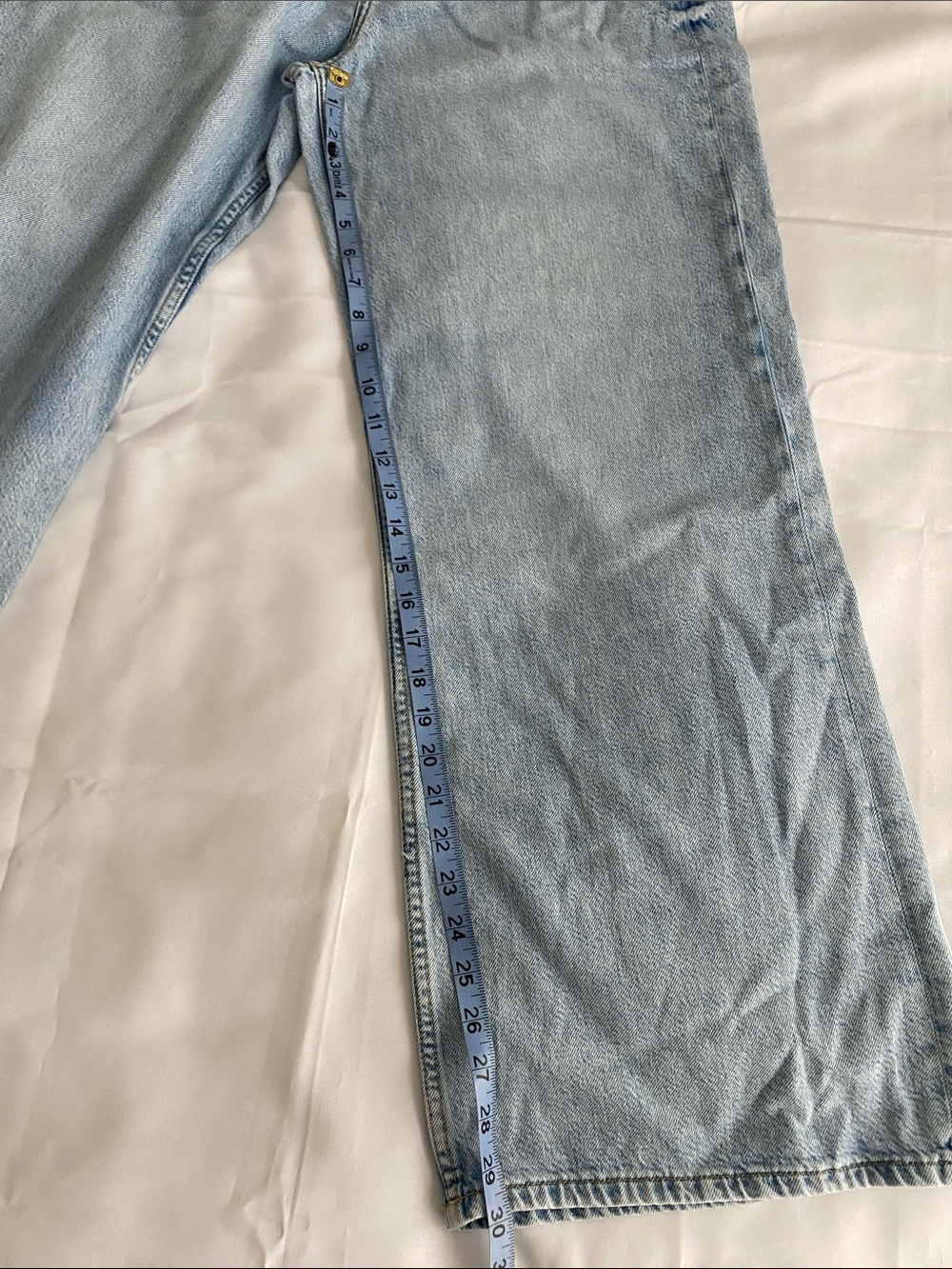 H&M High Waisted Light Blue Wide Leg Jeans - Picture 6 of 10